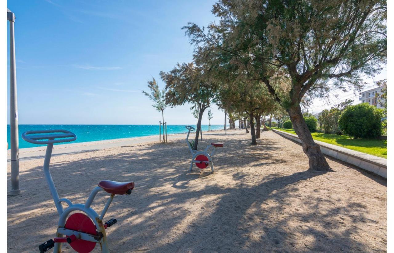 Homeholidaysrentals Salvador Пинеда-де-Мар Экстерьер фото