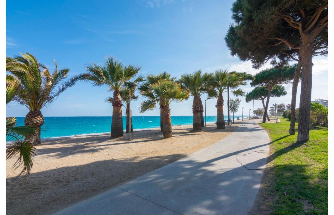 Homeholidaysrentals Salvador Пинеда-де-Мар Экстерьер фото