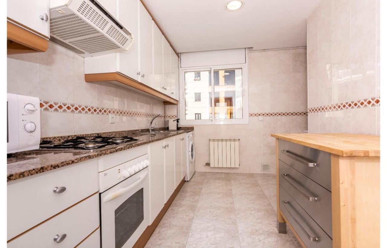 Homeholidaysrentals Salvador Пинеда-де-Мар Экстерьер фото