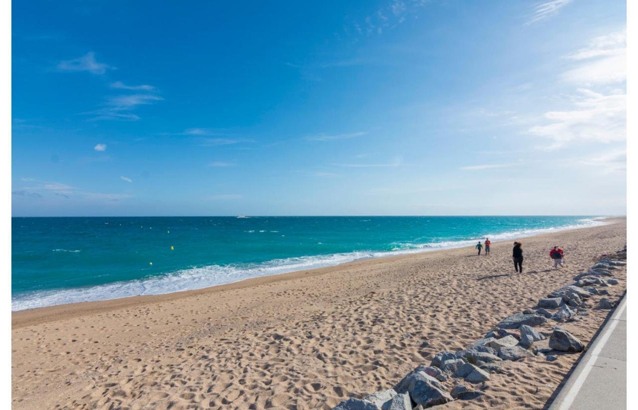 Homeholidaysrentals Salvador Пинеда-де-Мар Экстерьер фото