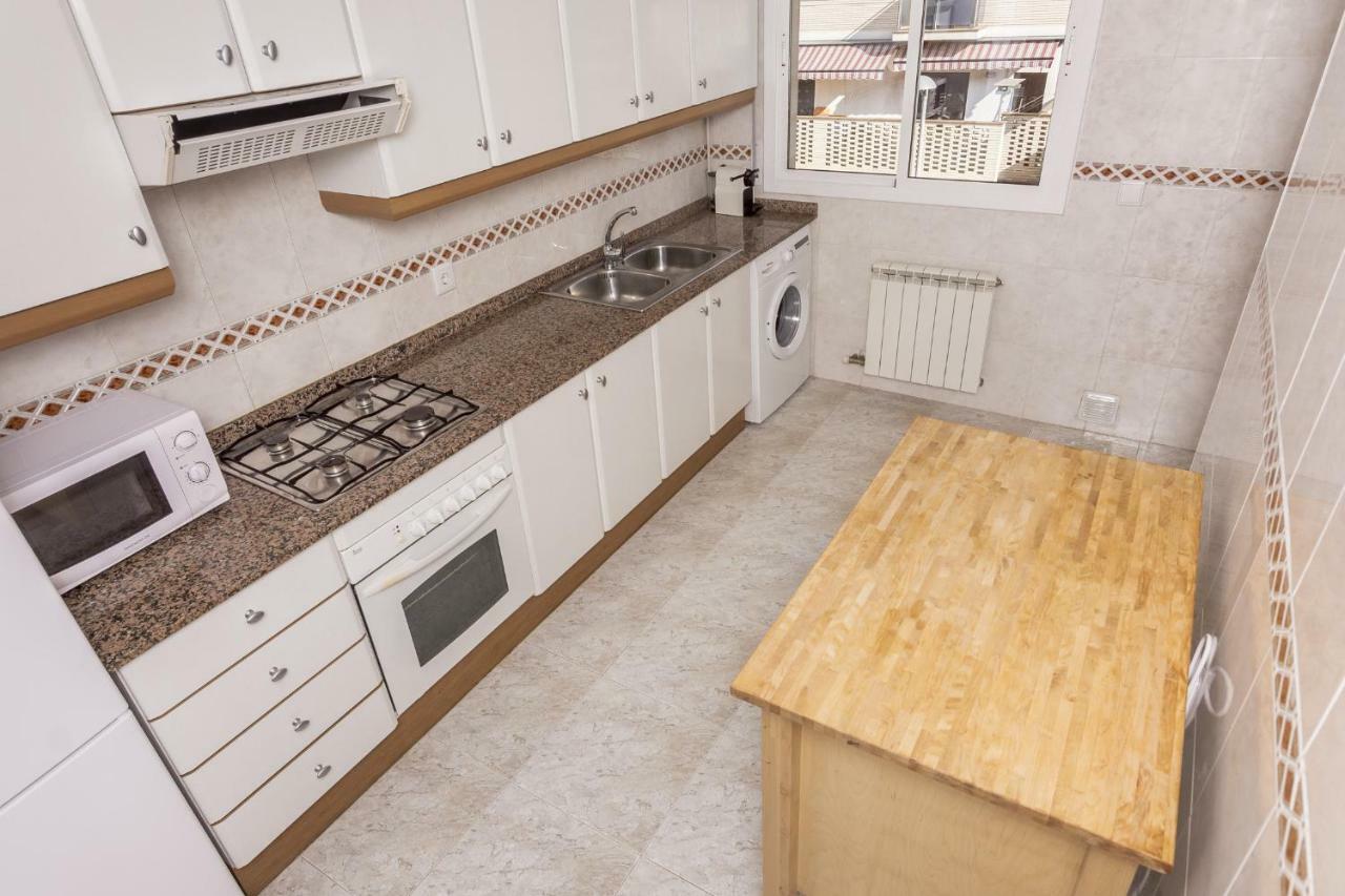 Homeholidaysrentals Salvador Пинеда-де-Мар Экстерьер фото