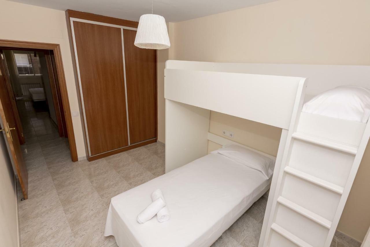 Homeholidaysrentals Salvador Пинеда-де-Мар Экстерьер фото